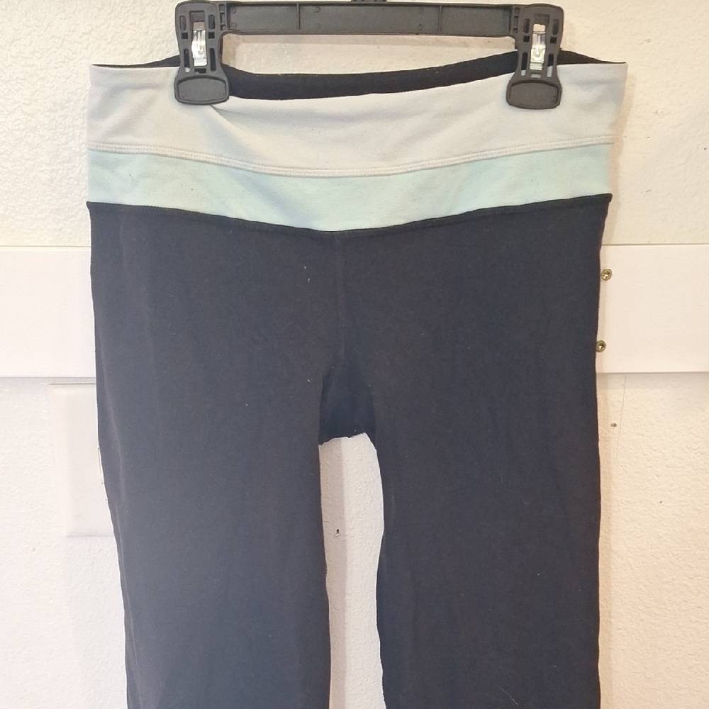 Lululemon Atheltica Black and Blue Leggings